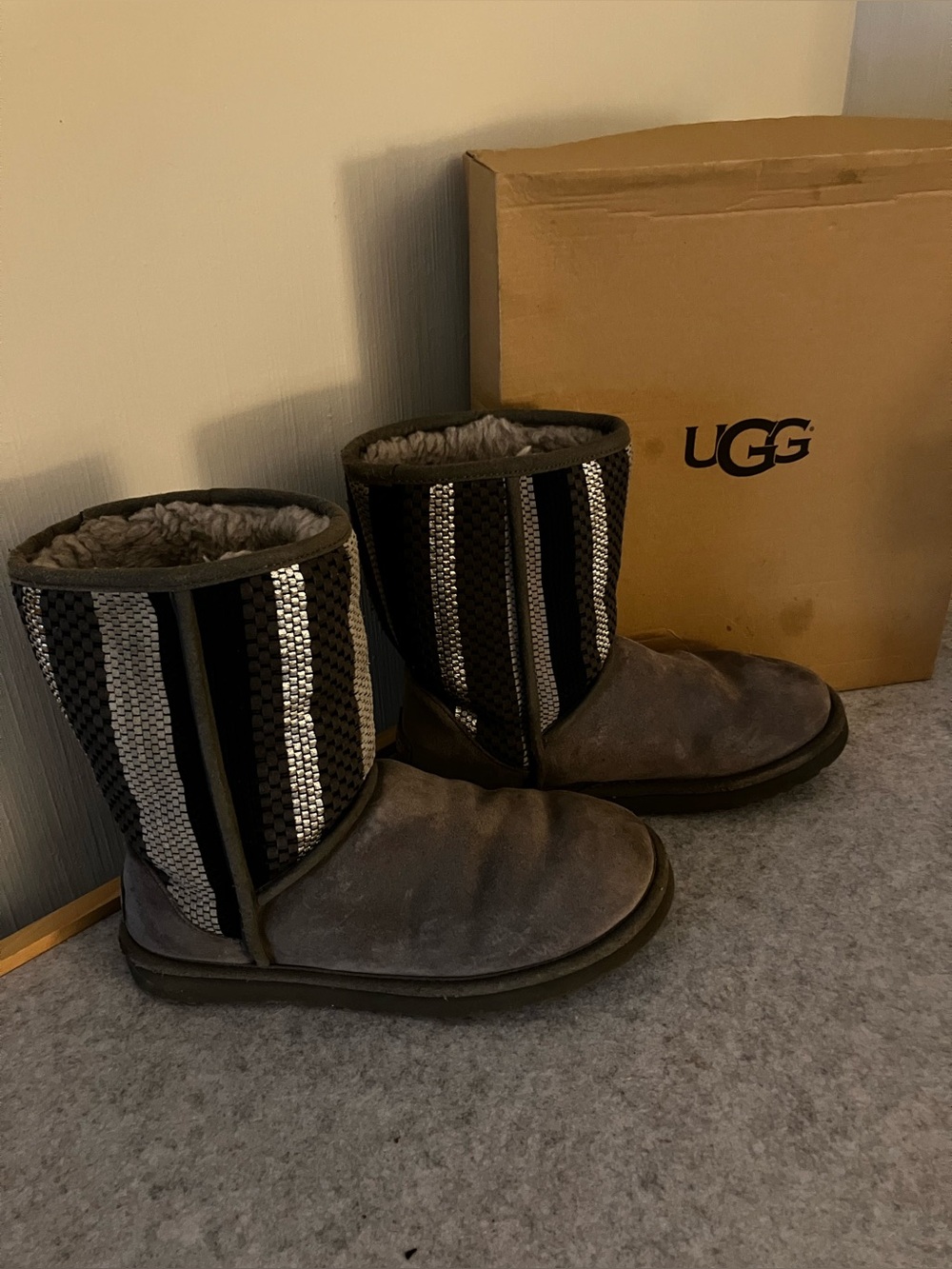 UGG Gray Suede Short Boots with Black and Silver Sequin Stripes SIZE: 8